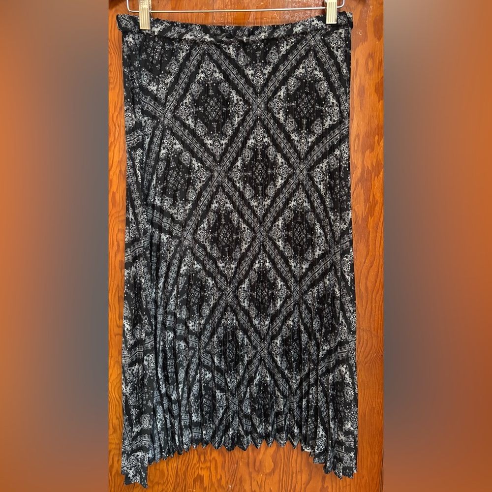 Banana Republic pleated midi skirt.